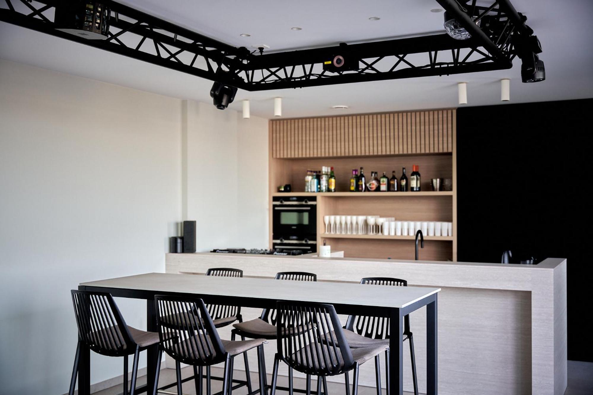 Kaoz Highstreet The Luxury Loft Lägenhet Hoogstraten Exteriör bild