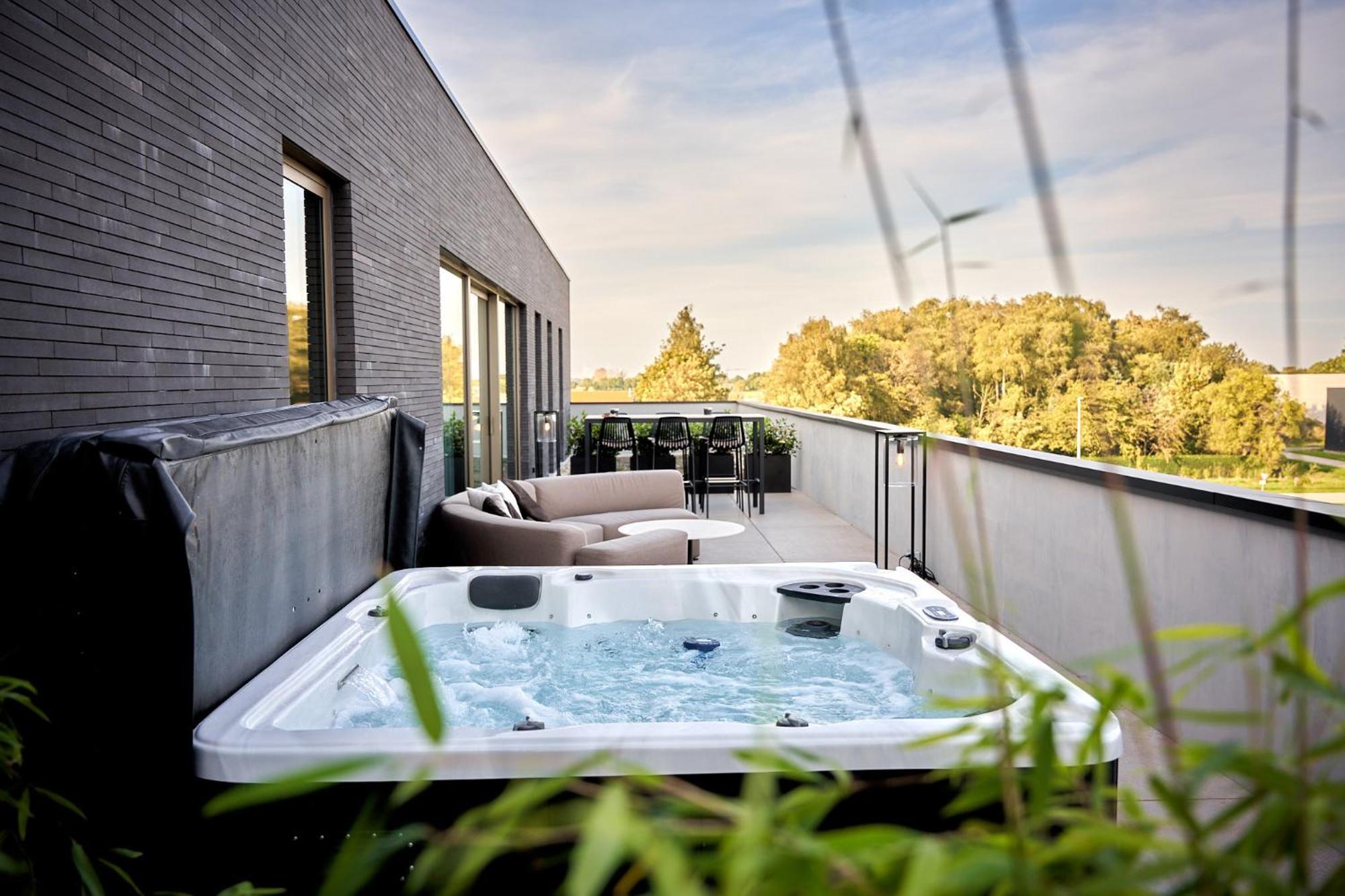 Kaoz Highstreet The Luxury Loft Lägenhet Hoogstraten Exteriör bild